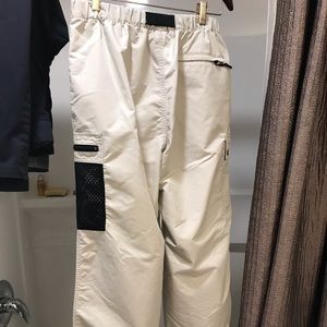 New woman’s Nike sport/hiking pants